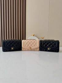 Picture of Chanel Handbags _SKUfw239879996fw